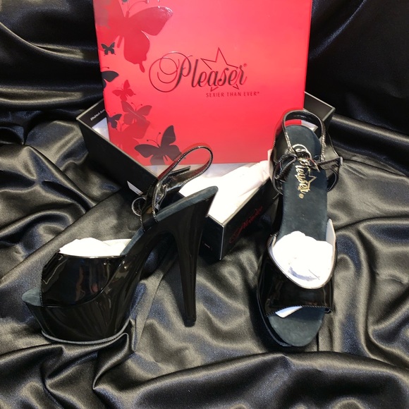 Heels - Picture 3 of 6